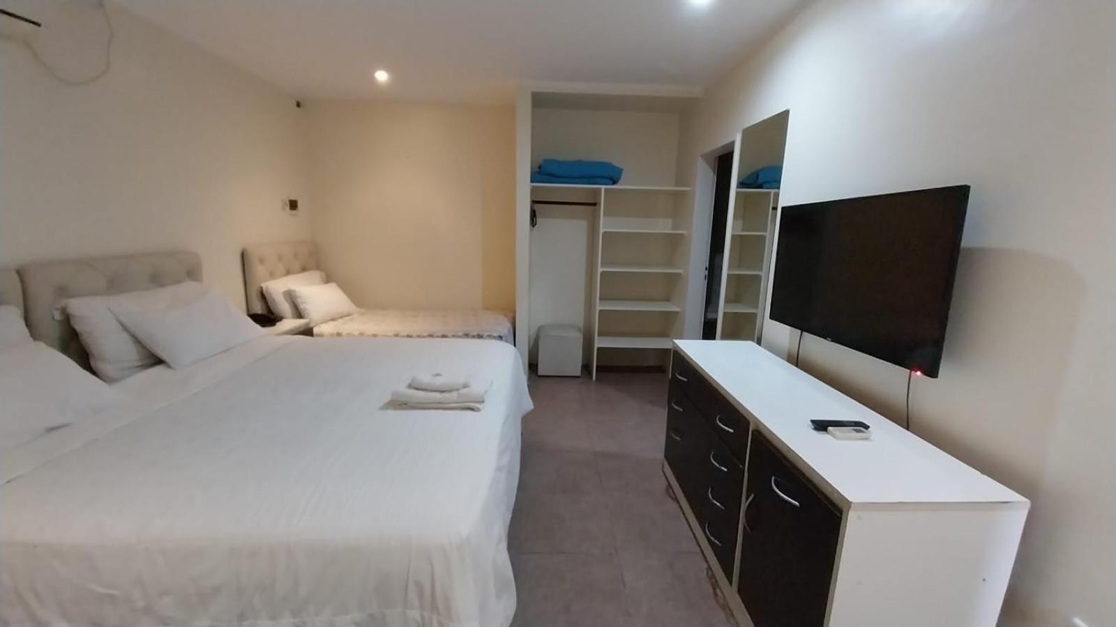 Hotel Aeropuerto Ezeiza Casa De Mr Monte Grande Zewnętrze zdjęcie