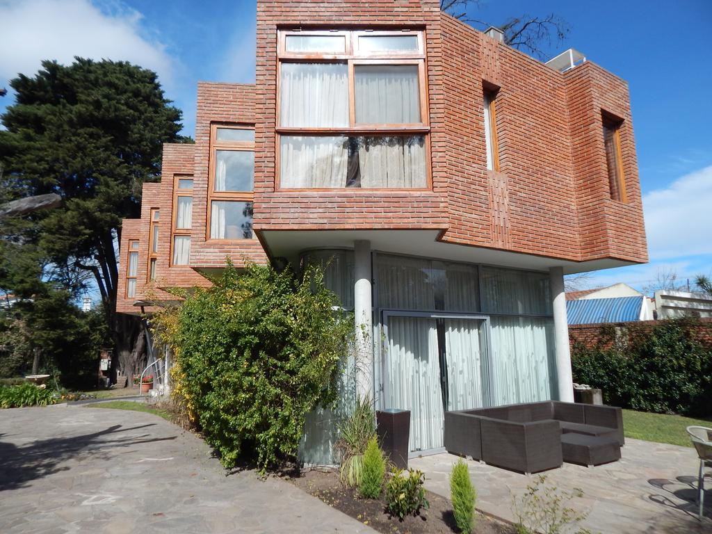 Hotel Aeropuerto Ezeiza Casa De Mr Monte Grande Zewnętrze zdjęcie