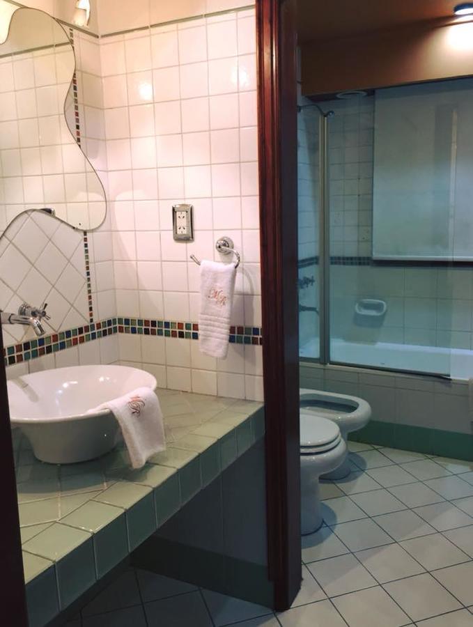Hotel Aeropuerto Ezeiza Casa De Mr Monte Grande Zewnętrze zdjęcie